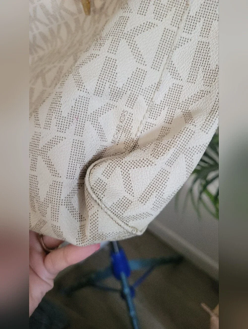 MICHAEL Michael Kors Jet Set Cream Tote Bag